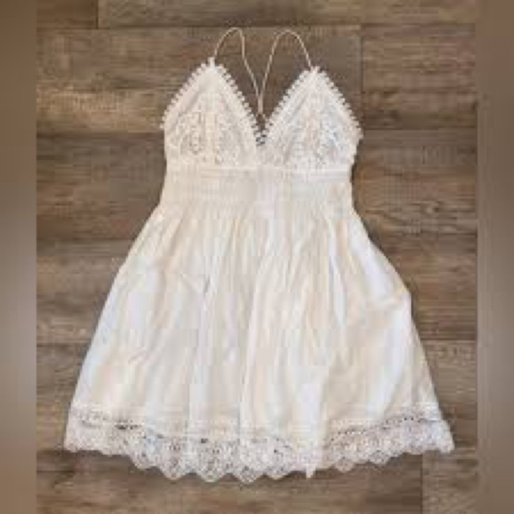 NWT! Zara crochet lace mini dress white boho wedding Blogger Favorite! Sz Small